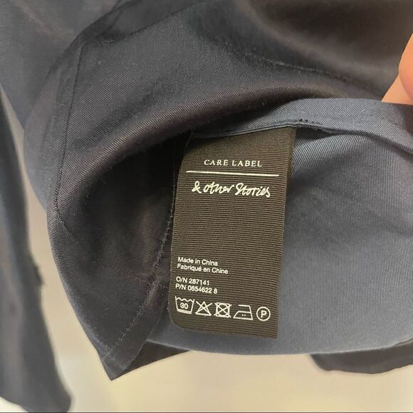 & Other Stories Puff Sleeves Sateen Top in size 2 - Picture 6 of 8